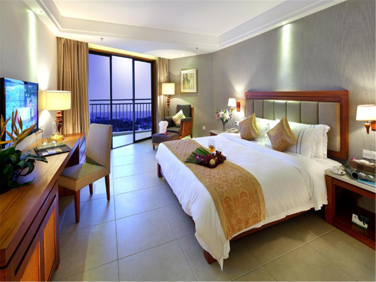 Gentle Grown Sanya Seashore Hotel Exterior foto
